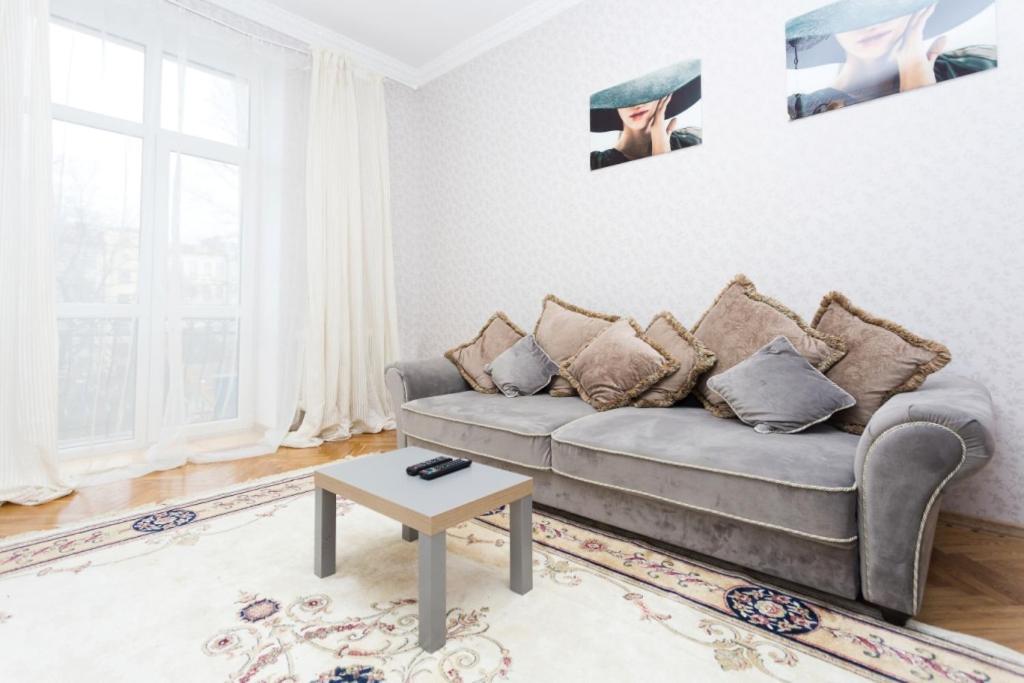 Apartment Lenina 3 Minszk Kültér fotó