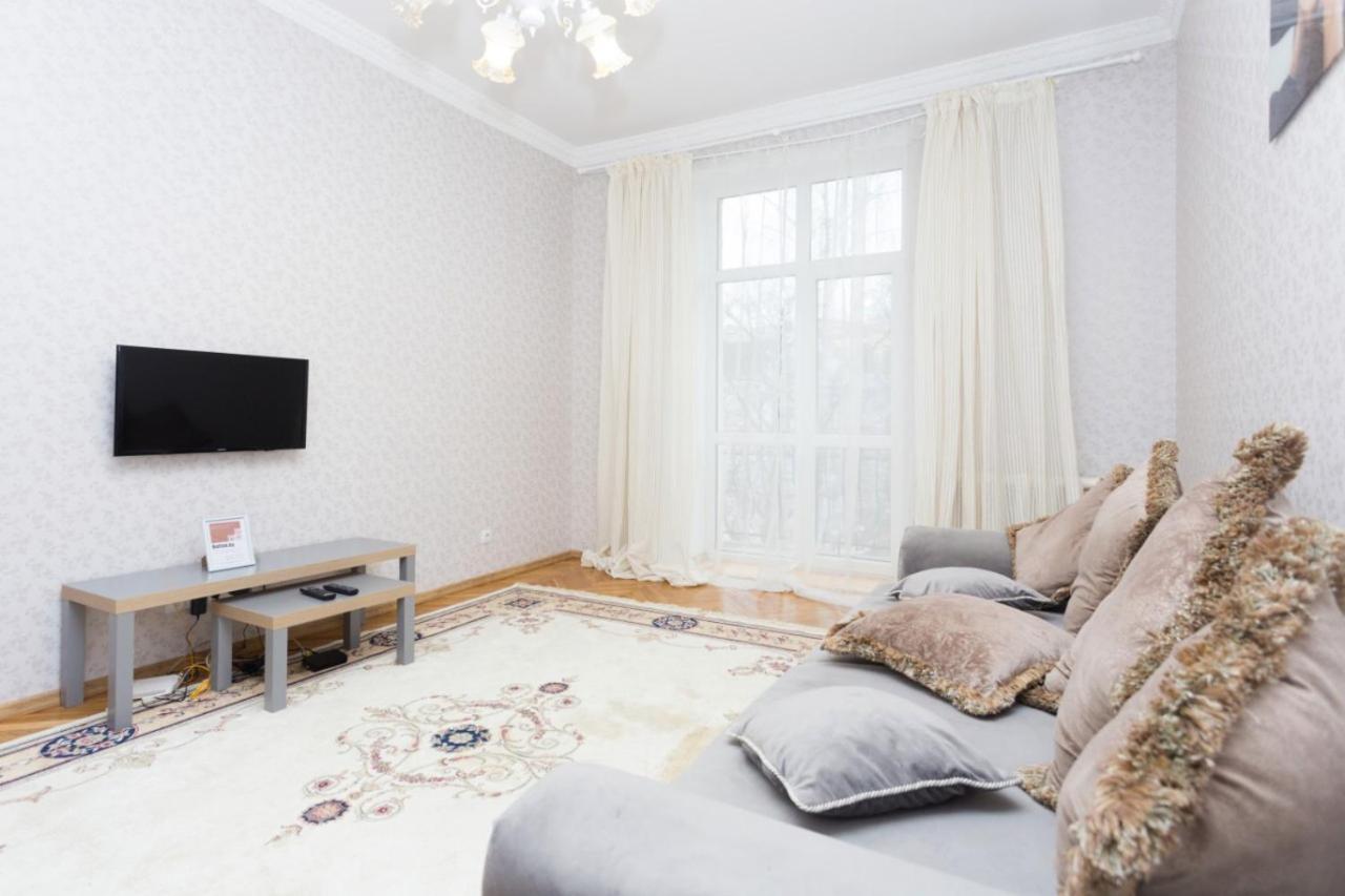 Apartment Lenina 3 Minszk Kültér fotó